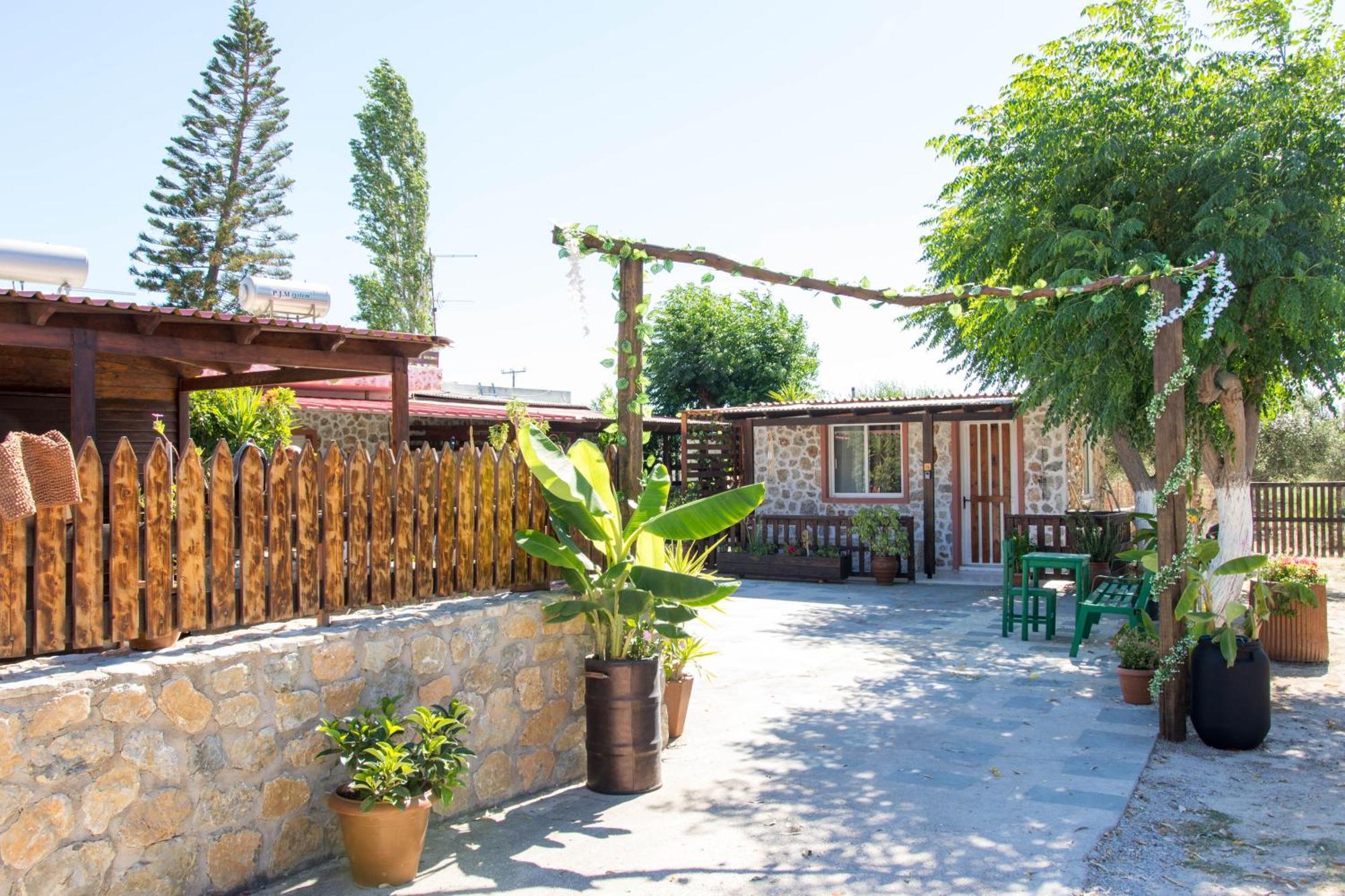 G&A Rooms Marmari Exterior photo